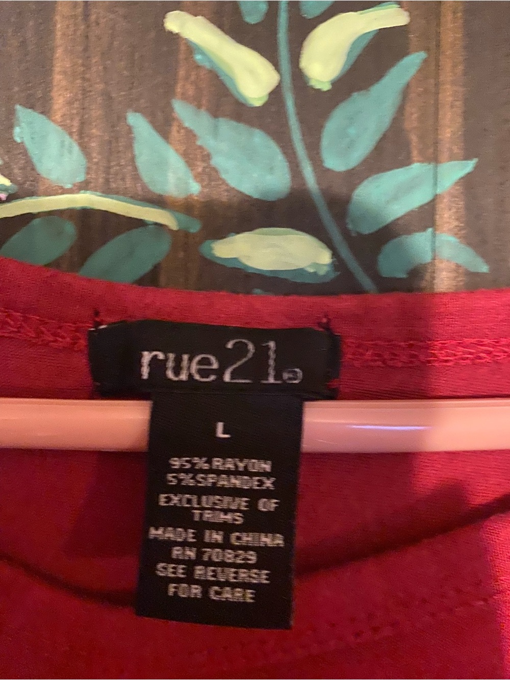 Red Lattice Accent Tunic Top - Picture 4 of 4